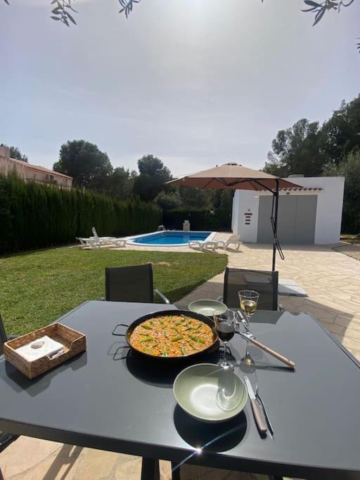 Villa Caramonte, En Costa Dorada Les Tres Cales Bagian luar foto