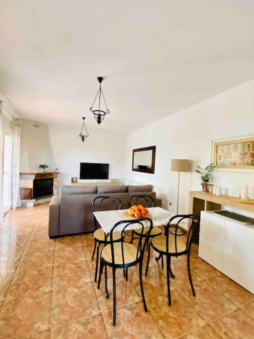 Villa Caramonte, En Costa Dorada Les Tres Cales Bagian luar foto